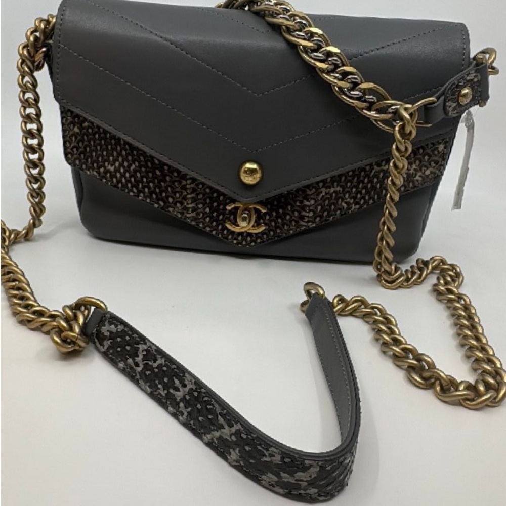 Chanel flap authentic - Picture 2 of 3